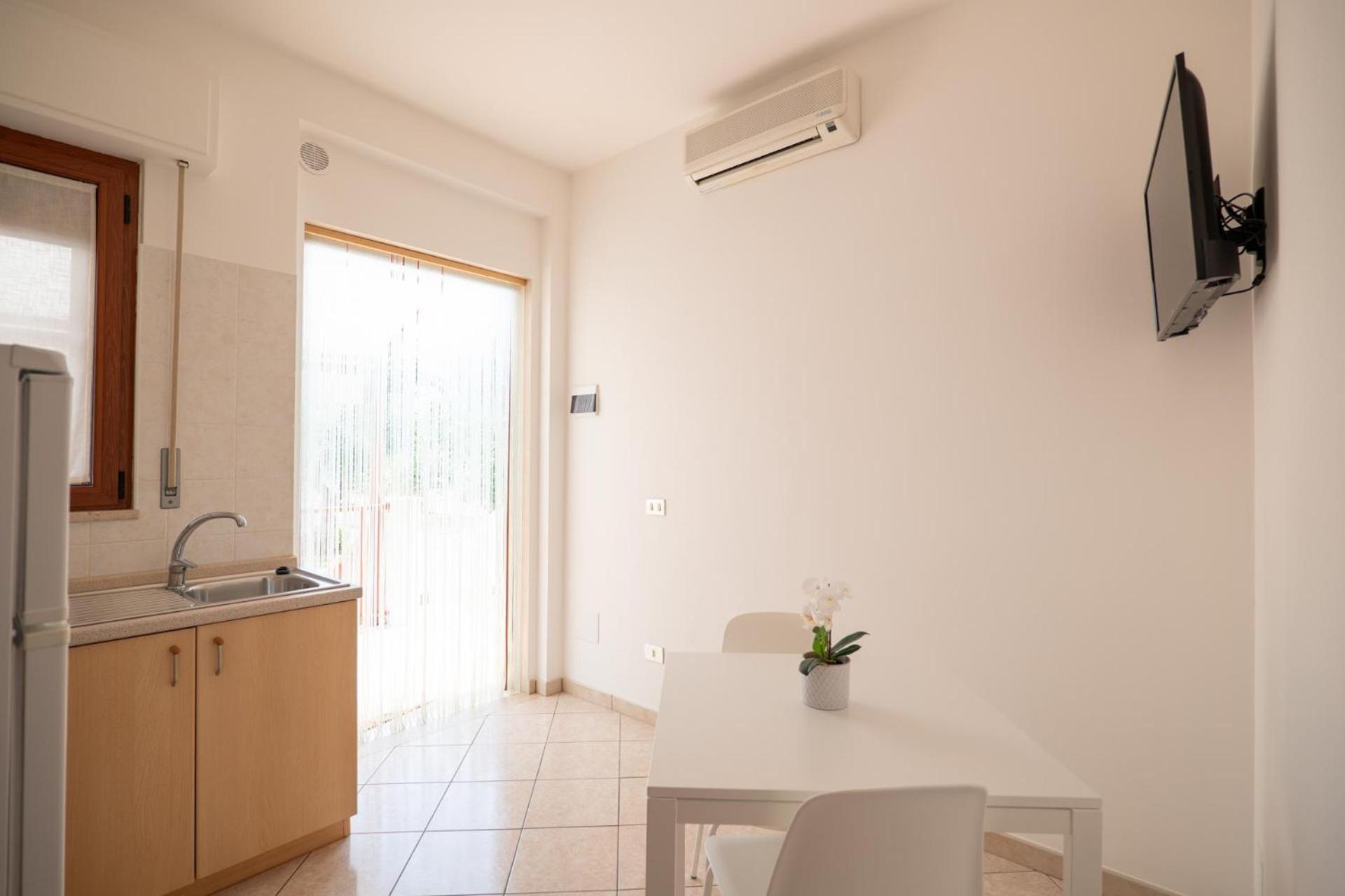 Residence Lido Dei Pini Mattinata Extérieur photo